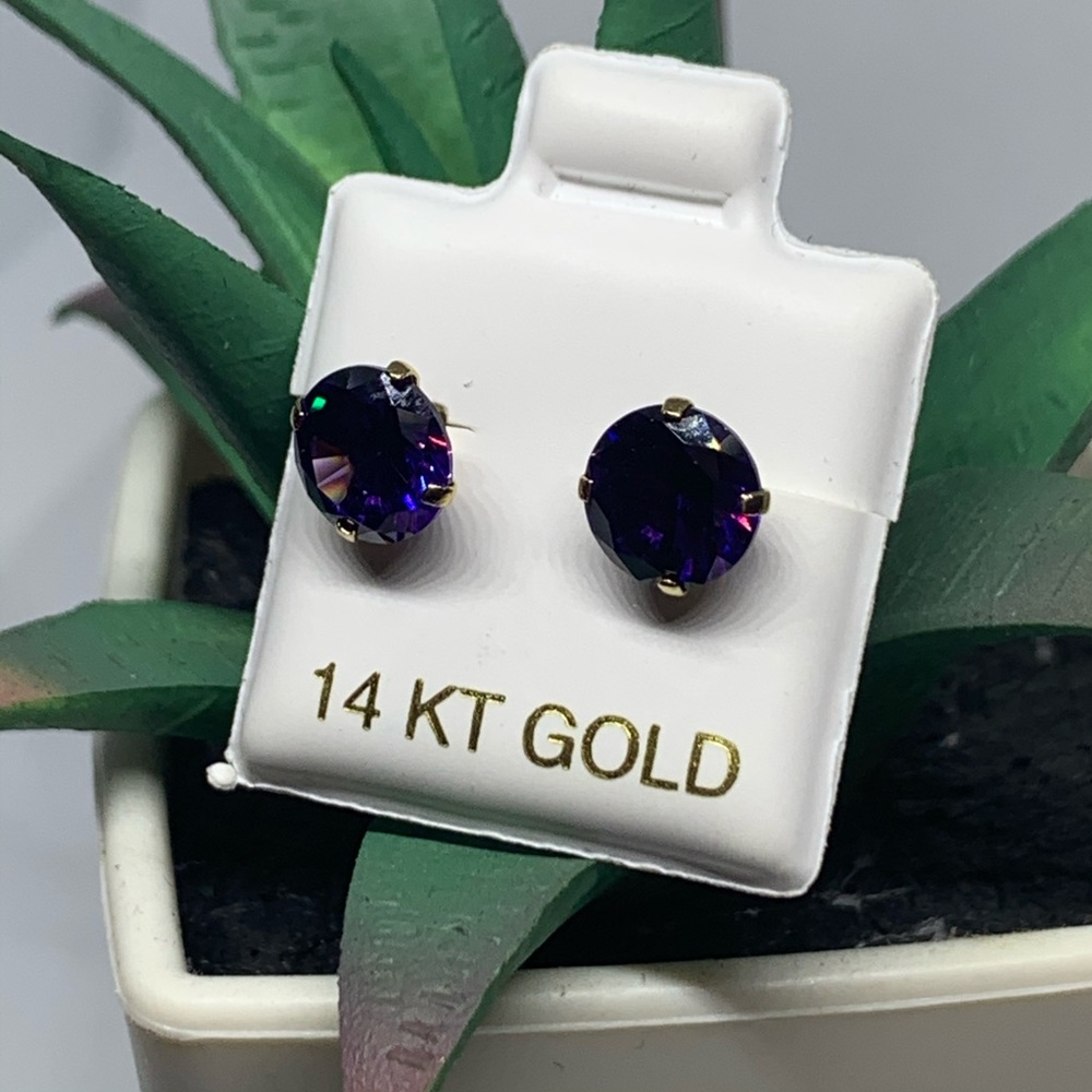 14k Gold Earrings with Purple stone - Picture 5 of 7